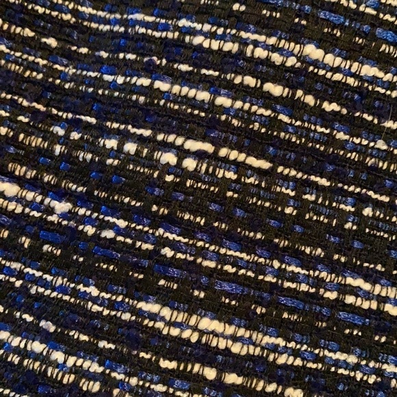 𝅺the Limited women’s skirt; size 10 - Picture 2 of 5